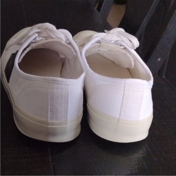 VEJA Wata Canvas Sneakers - size 7 - Picture 4 of 7